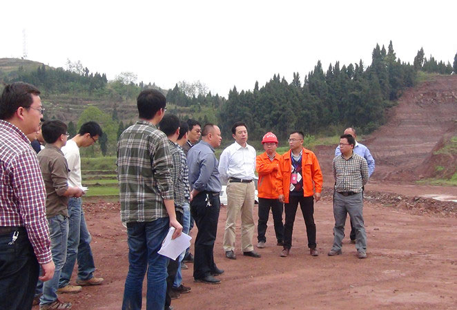 成渝公司甘勇義總經(jīng)理檢查遂廣、遂西工程建設(shè)