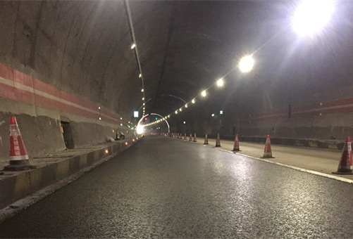 達陜高速公路池家河、清溝灣隧道黑化處治工程正式開工