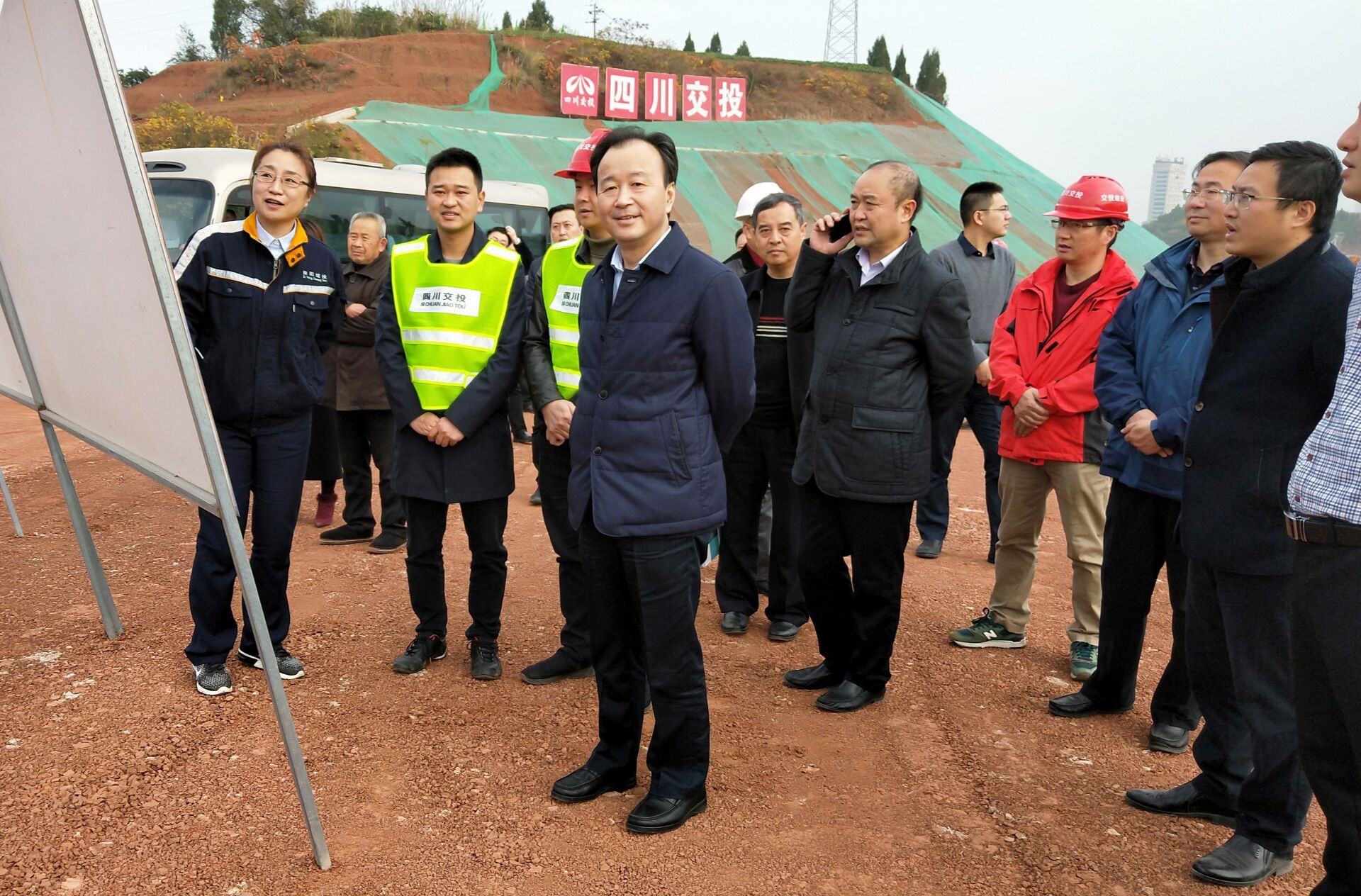 資陽(yáng)市市委書記陳吉明調(diào)研嬌子大道西延線建設(shè)項(xiàng)目