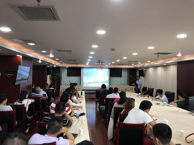 公司組織開展安全生產(chǎn)標(biāo)準(zhǔn)化一級(jí)達(dá)標(biāo)宣貫培訓(xùn)