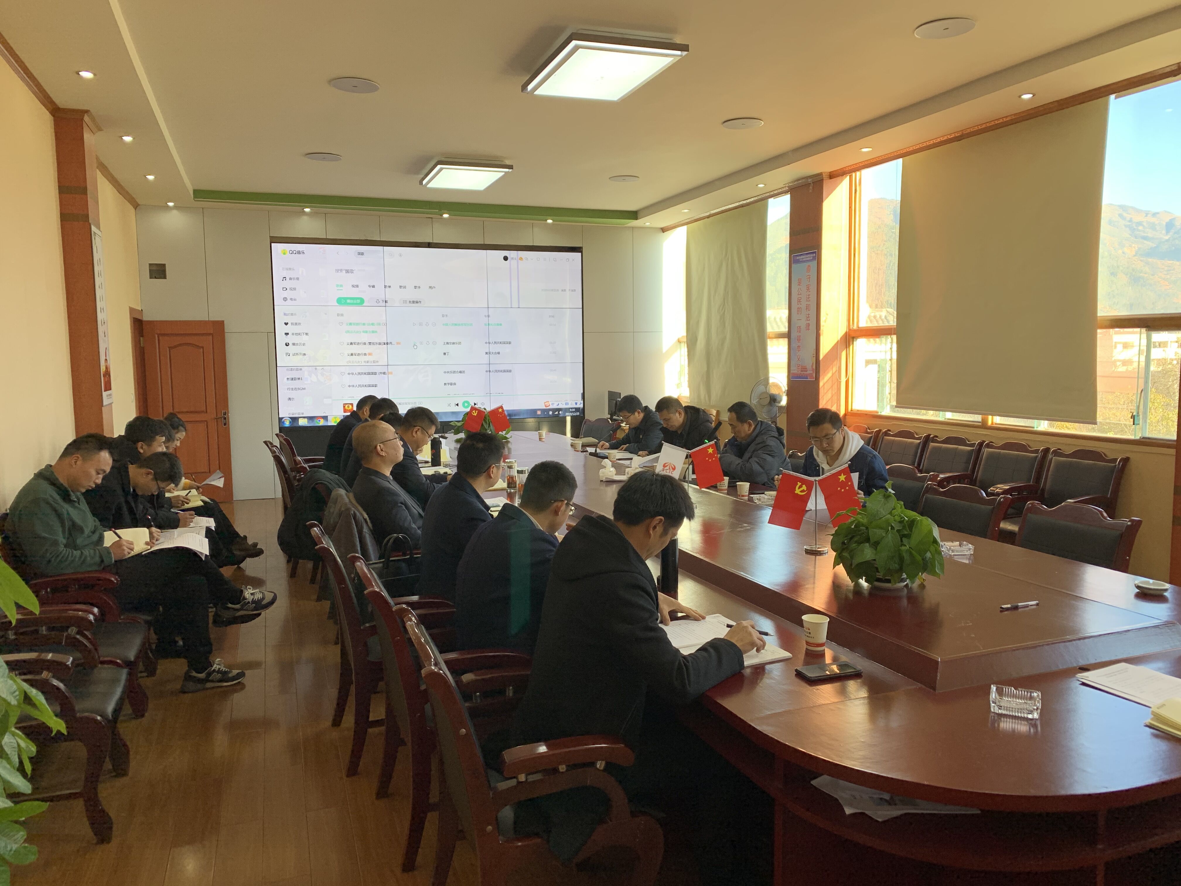 夯實(shí)基層黨建工作，筑牢廉潔思想防線——橋隧分公司黨支部深入項(xiàng)目一線開(kāi)展黨建工作學(xué)習(xí)活動(dòng)