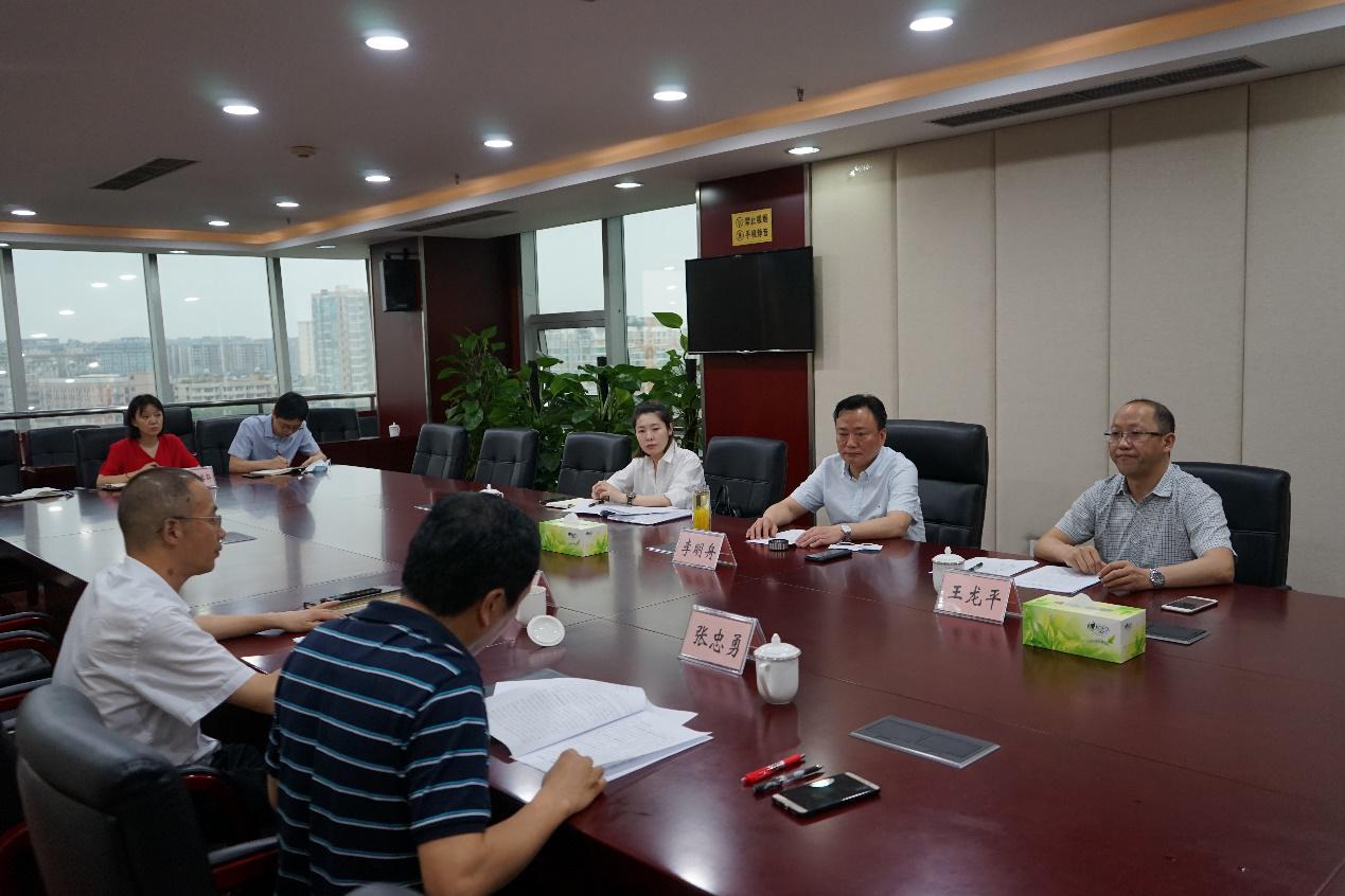省紀委監(jiān)委駐交投集團紀檢監(jiān)察組赴建設(shè)公司調(diào)研.jpg
