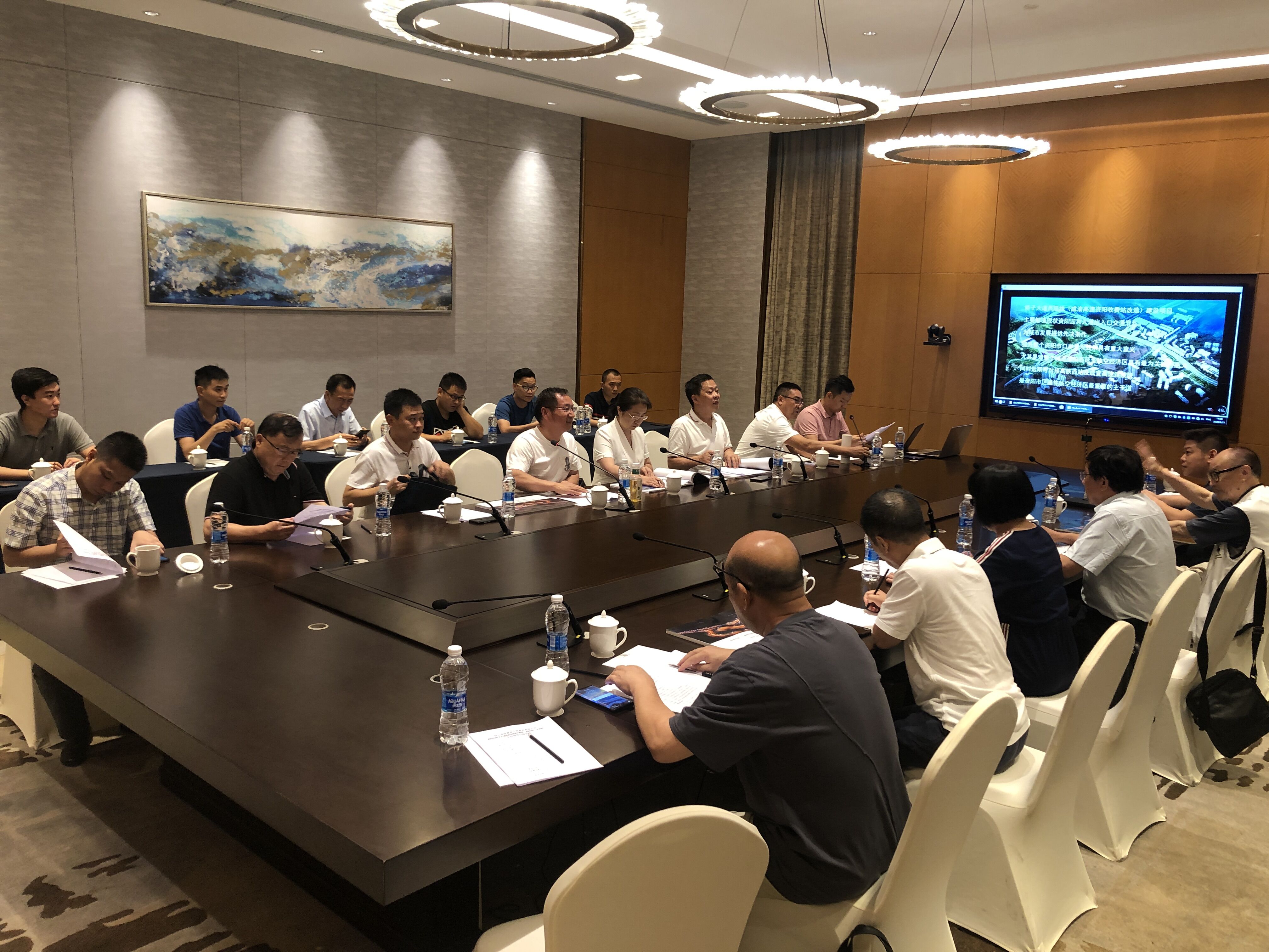 嬌子大道西延線(xiàn)綠化景觀(guān)工程得到“天府杯”預(yù)審工作會(huì)專(zhuān)家首肯