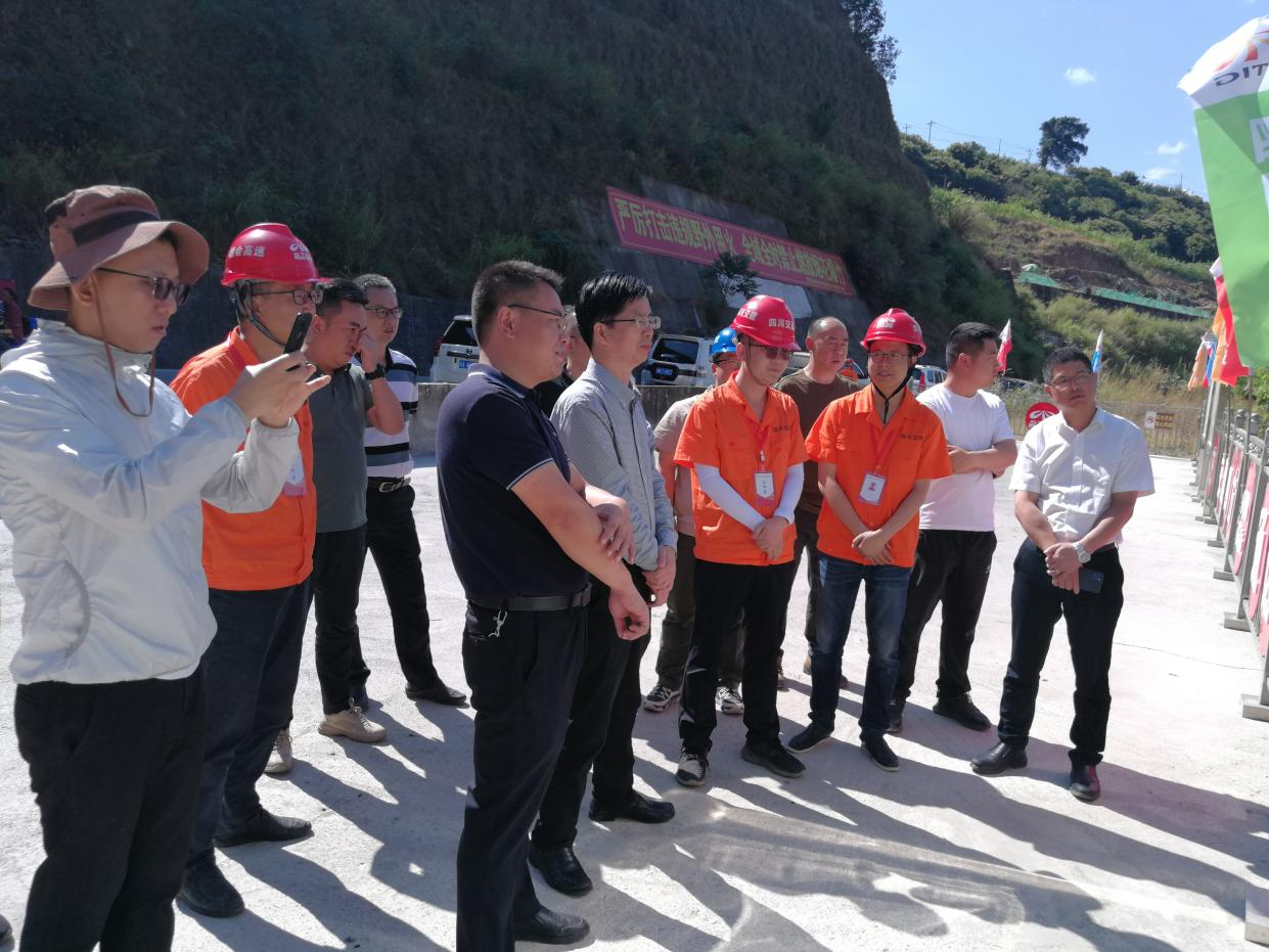 省交通廳質監(jiān)局到德會TJ1-1項目部開展質量安全環(huán)保綜合督查