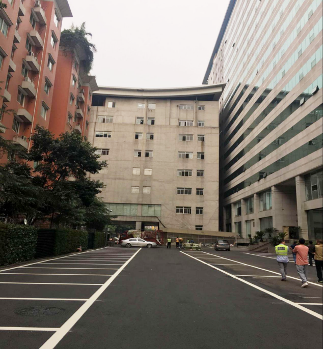 四川交投大廈地面停車(chē)場(chǎng)加鋪改造工程順利完工